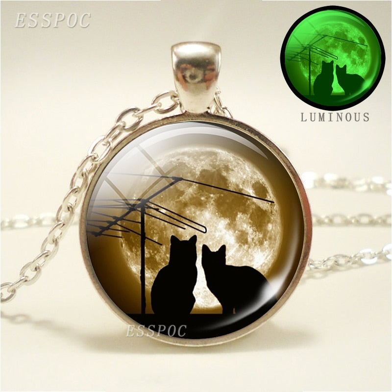 Full Moon and Black Cat Glass Cabochon Pendant Necklace Glow In The Dark Luminous Necklace Fashion Accessories Gift for Women - TIKIJTRONICS 0 SPECIFICATIONSStyle: ClassicShape\pattern: RoundPendant Size: 2.5cmOrigin: Mainland ChinaOccasion: PartyNecklace Type: Chains NecklacesModel Number: YXYMetals Type: Zinc alloyMaterial: MetalItem Type: NecklacesGender: UnisexFine or Fashion: FashionCompatibility: iosChain Type: Link ChainBrand Name: ESSPOC TIKIJTRONICS  (Store description)