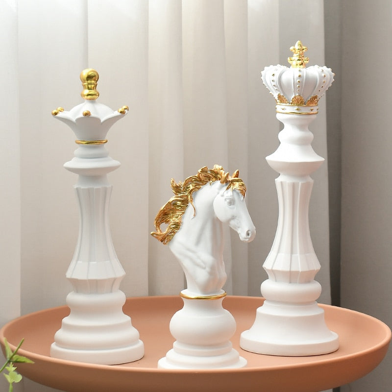 NORTHEUINS Resin Retro International Chess Figurine for Interior King Knight Sculpture Home Desktop Decor Living Room Decoration - TIKIJTRONICS # 0